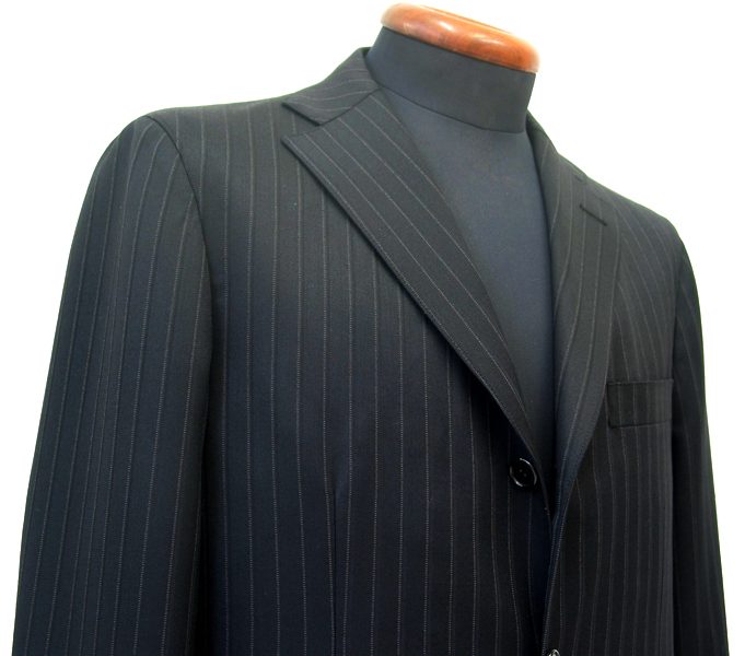 ビジネススーツ定番のストライプで着る 一枚仕立て オーダースーツのシルエット デザイン